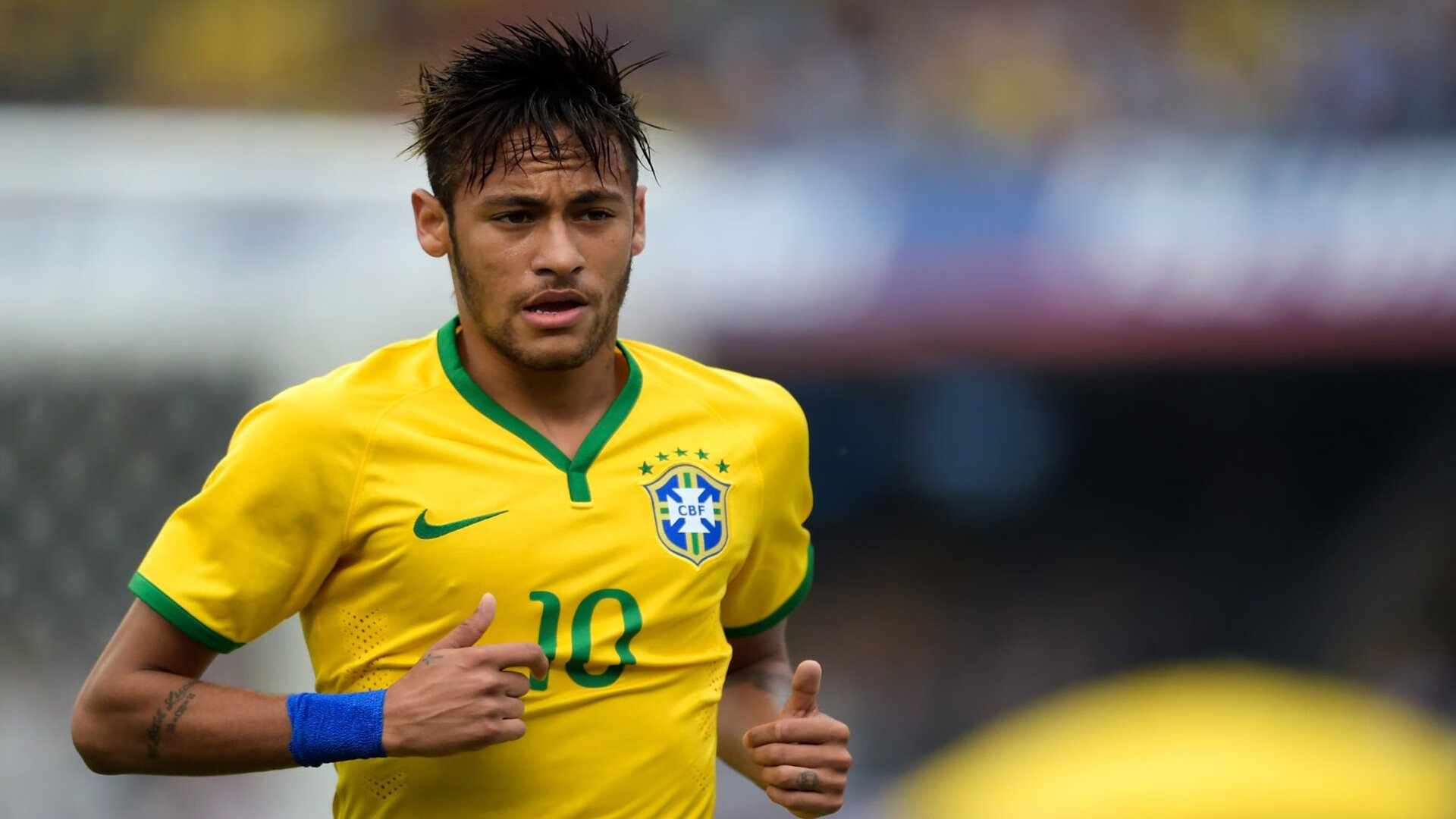 国足战术配合不断提升效率，国足战术风格